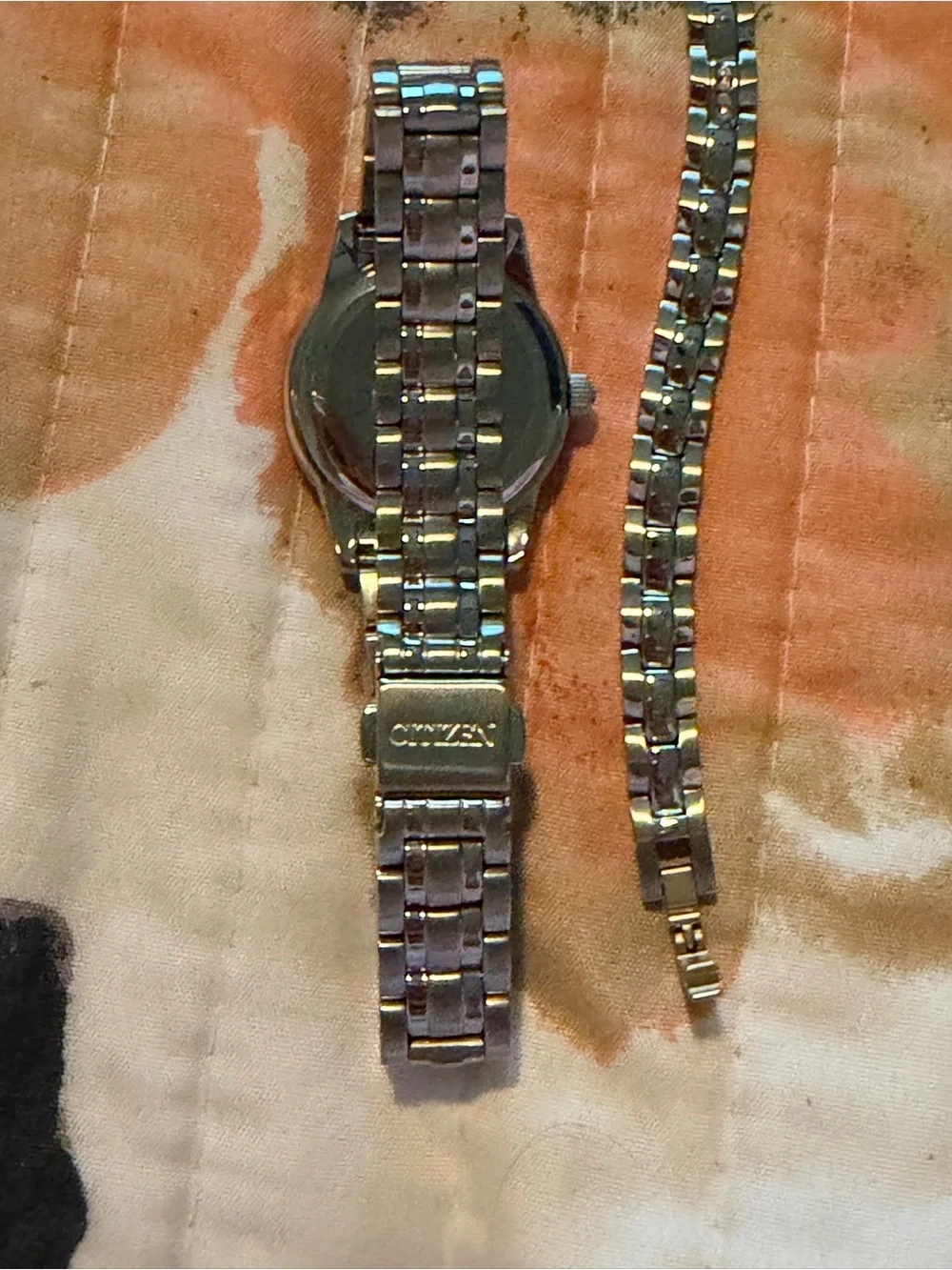 EUC Women’s Citizen Pearl Face Swarovski Crystal Watch and Bracelet Set